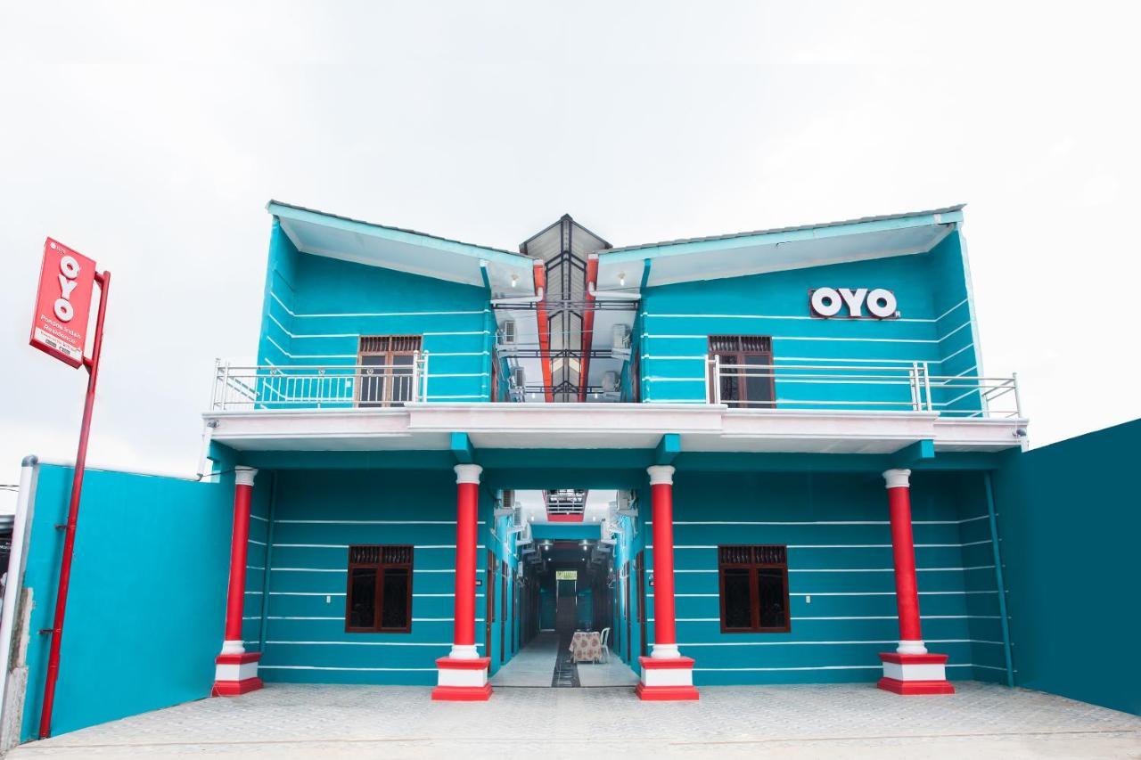 Oyo 1978 Pondok Indah Residence Medan Exterior foto